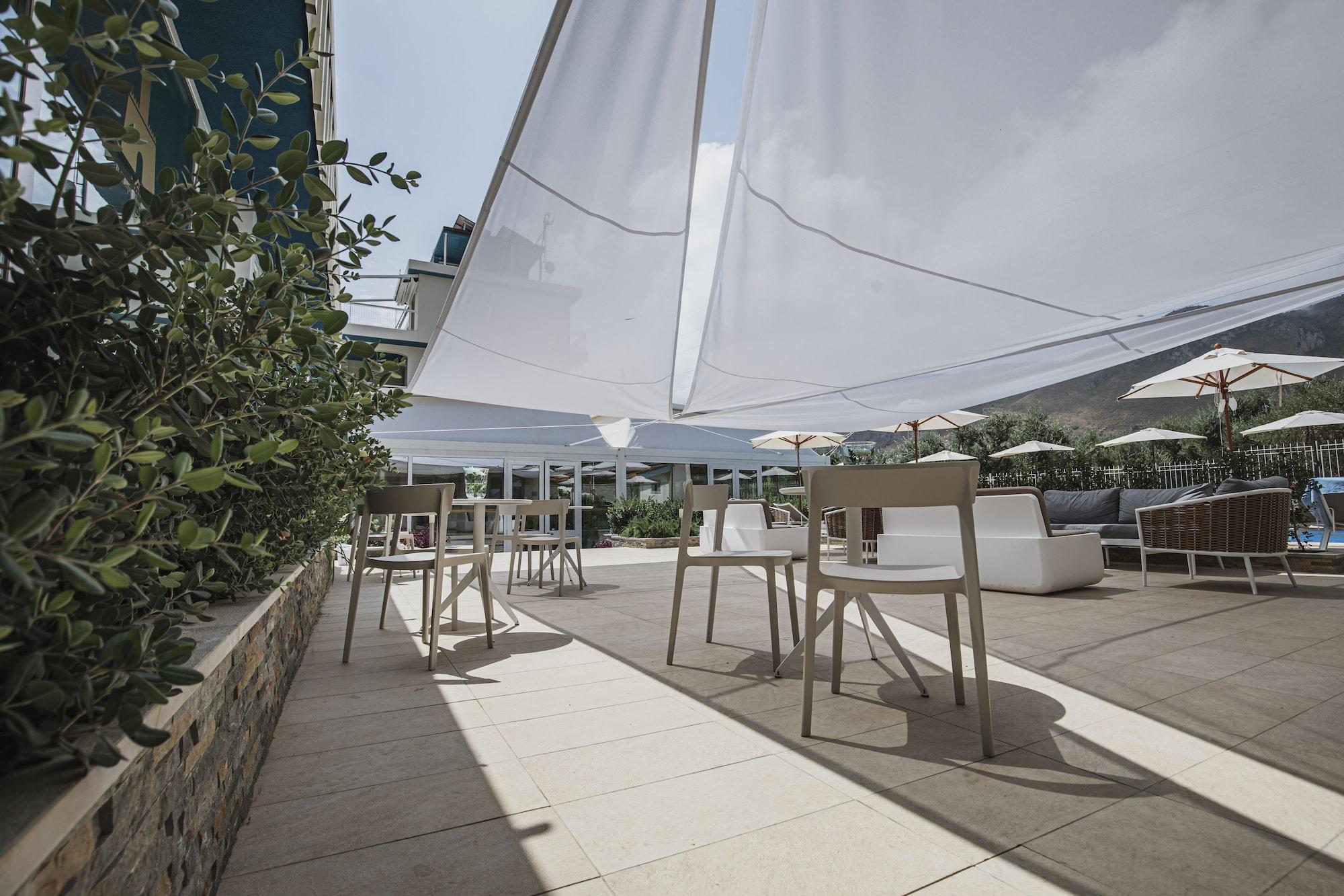 Principe Alogna Hotel & Spa Altavilla Milicia Exteriér fotografie